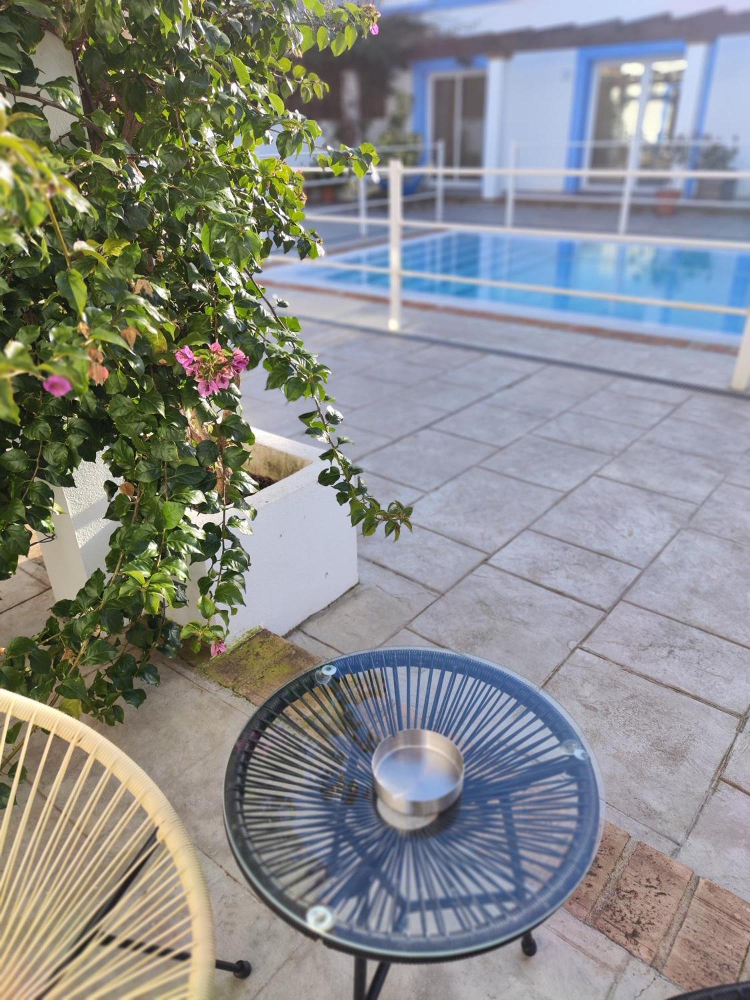 Apartamentos Atenea Херте Екстериор снимка